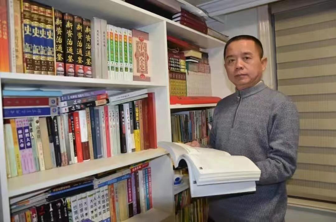 《阅读的力量》季健访谈录：“最美读书人”的故事（56） ——访如皋市作家协会会员文龙