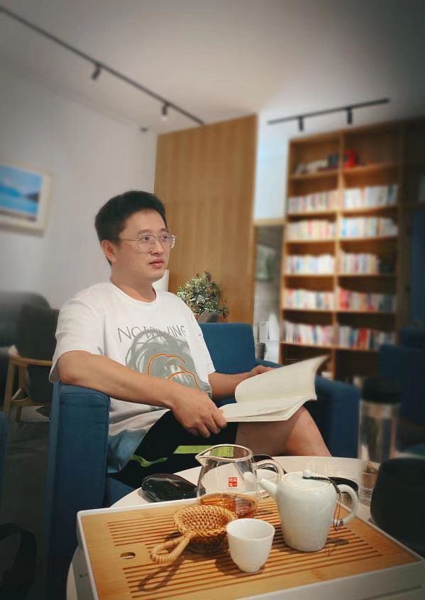 《阅读的力量》季健访谈录：“最美读书人”的故事（57）——访如皋市作家协会会员陈益刚