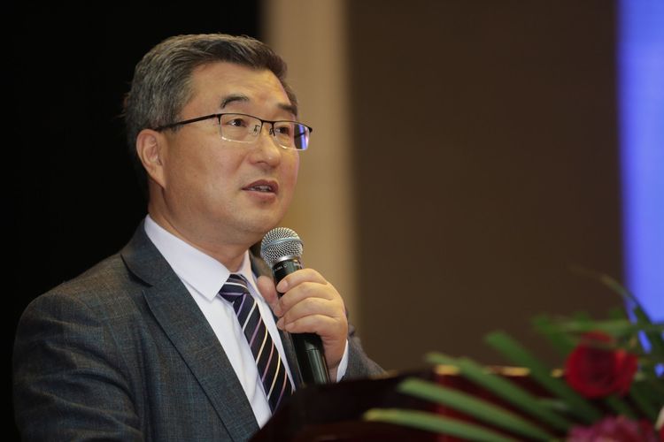 倾情奉献，只为人活一口气