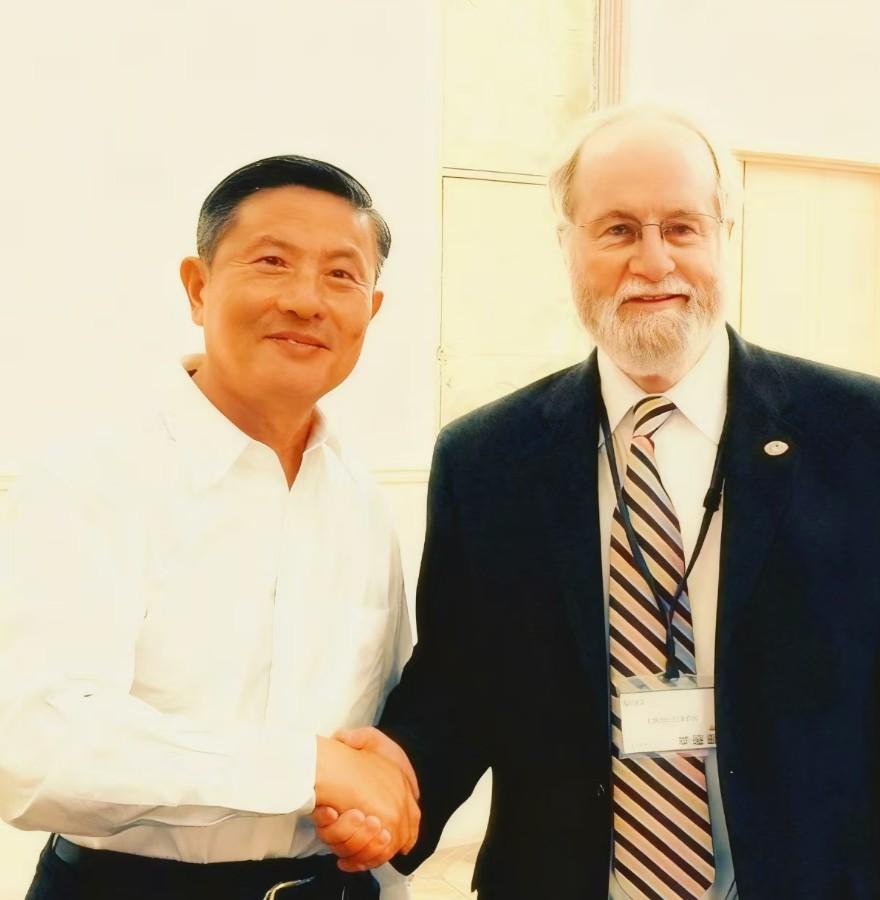 季健《从如皋走向世界——特许工程师徐洪成长记》